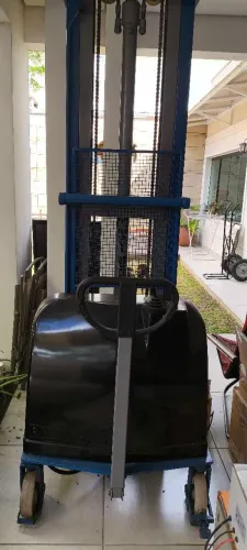 EMPILHADEIRA PALETRANS MODELO LE 1034