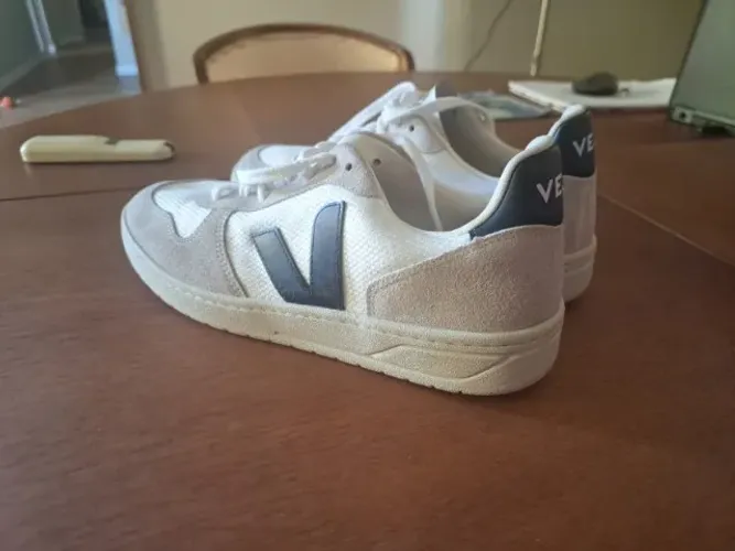 TÊNIS VEJA V-10 B-MESH WHITE NAUTICO, tam 41, novissimo, pouco usado.