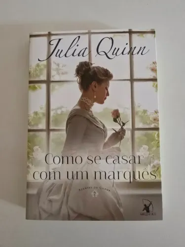 4 livros de Julia Quinn (2 lacrados e 2 usados)