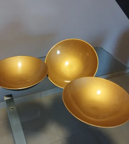 Tigelas Bowls Vintage Douradas- Conjunto com três unidades.
