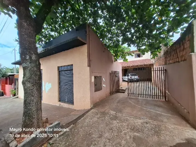 Imóvel comercial na área central de Ibiporã, terreno com 813,75 m2, 50,00 m da Av. Paraná.