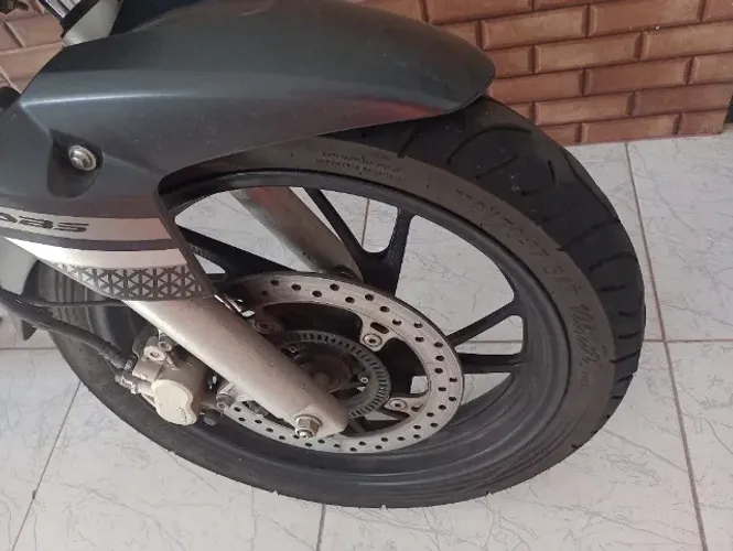 CB Twister ano 2022 novíssima sem detalhes