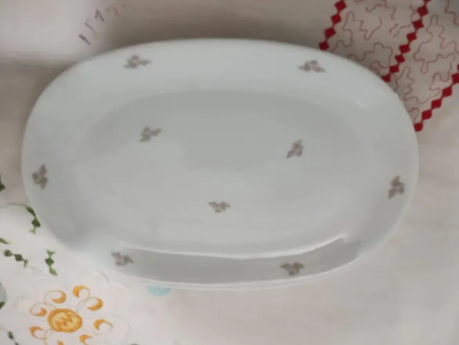 Travessas de porcelana