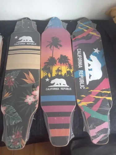 Shape longe de Skate California Republic