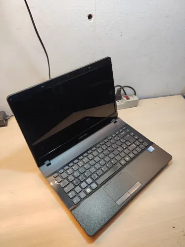 Notebook Samsung Core i5 6GB RAM SSD de 120GB Formatado 