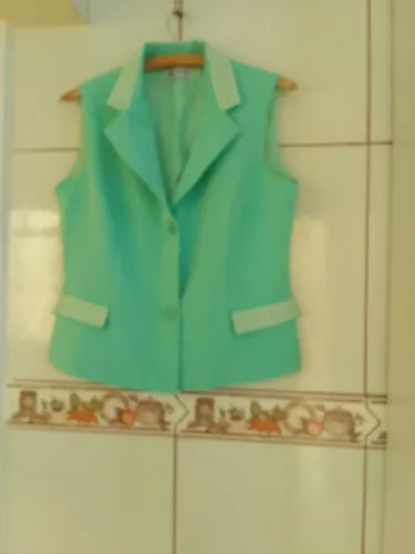 Conjunto saia e blusa 