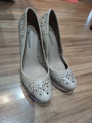 Meia pata de couro nude 35/36