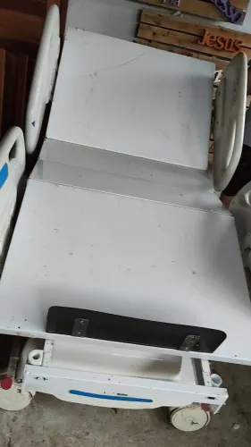 Cama hospitalar elétrica- usada