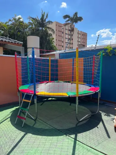 CAMA ELÁSTICA INFANTIL 3,05m - LONA IMPORTADA