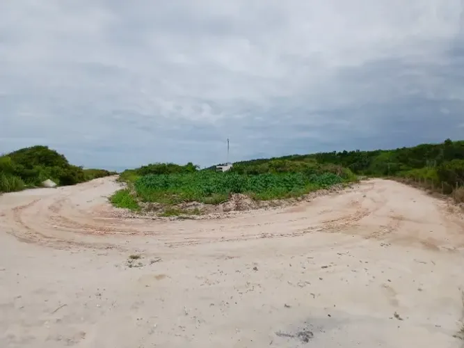Terreno em Marobá de frente para o mar