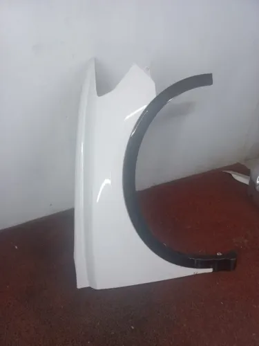 paralama dianteiro com moldura audi q3 2024