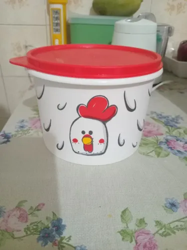 Tupperware galinha 1,1 litros