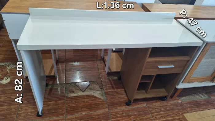 Mesa de computador 1 gaveta