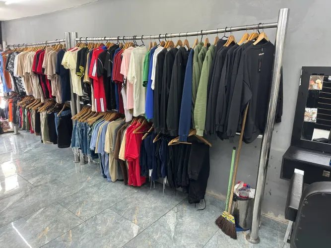Vendo itens loja de roupa completa