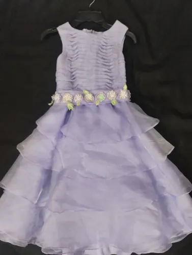 Vestido de festa Infantil Lilás com Detalhes Florais