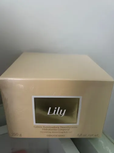Lily Geleia Iluminadora Desodorante Hidratante Corporal 250g