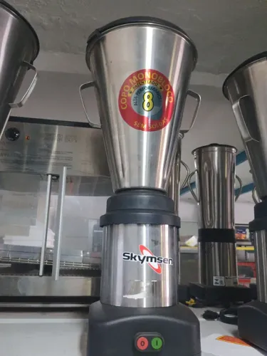 Liquidificador Skymsen Baixa Rotação 8 litros 