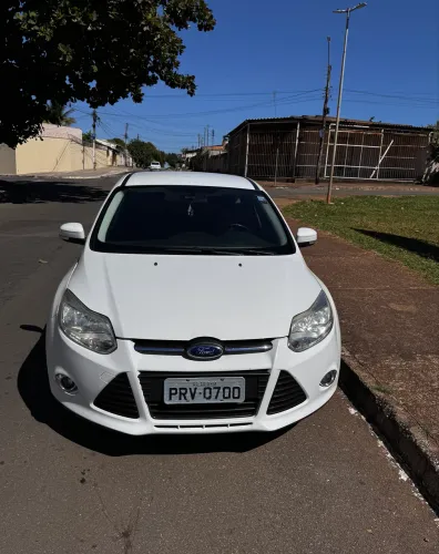 Ford Focus 1.6 S/se/se Plus Flex 8v/16v 5P 2015