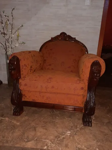 Poltrona Cara de Leão.