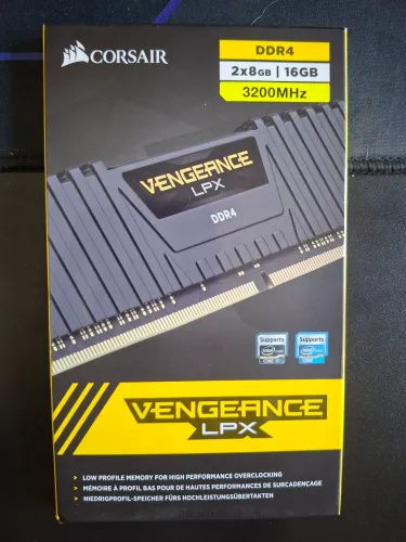 Kit Memória RAM DDR4 Corsair Vengeance LPX 16Gb (2x8Gb) 3200MHz