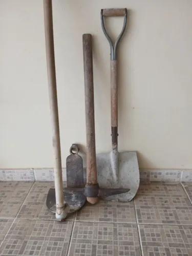 Pa, Picareta, Enxada e Enxadao