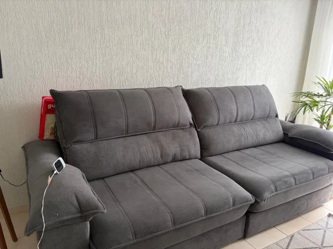 Sofá semi novo