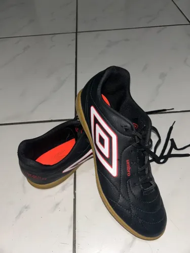 Chuteira Futsal Umbro Classic