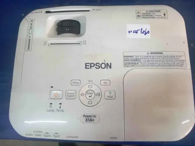 PROJETOR EPSON MODELO X14+ PARA REPARO OU PEÇAS - LER A DESCRIÇÃO