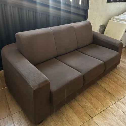 Sofá 3 lugares retrátil usado 