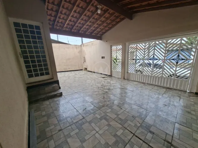 Casa para alugar no bairro agua branca.