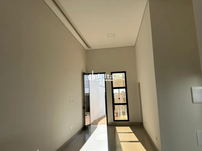 Casa residencial com 3 quartos sendo 2 suítes disponível para venda no bairro Novo Mundo e