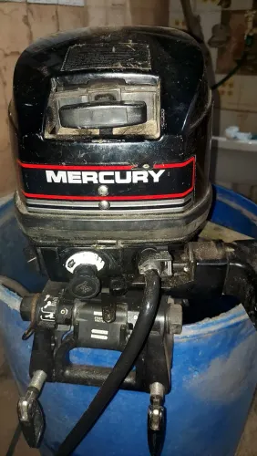 Motor mercury 15hp ótimo