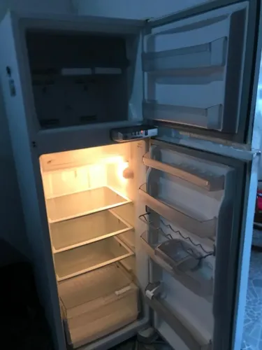 Geladeira branca Brastemp