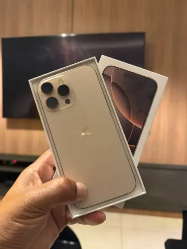iPhone 16 Pro Max 256GB Gold