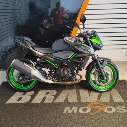 KAWASAKI Z 500 SE 2025