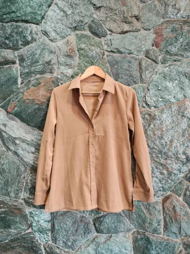 Camiseta feminina bege p