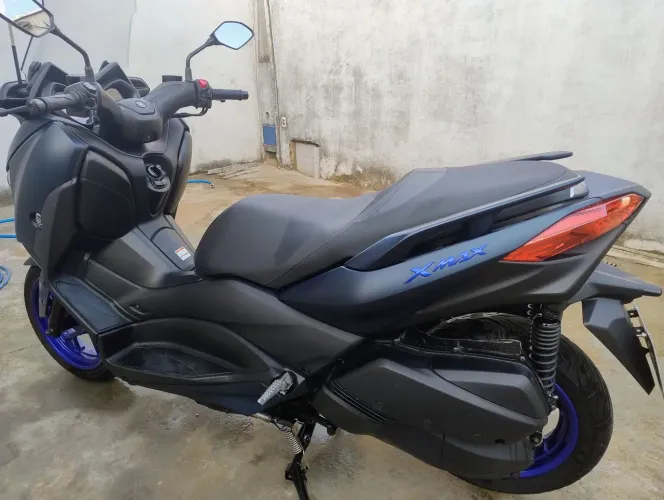Vendo xmax único dono.