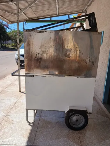 Carrinho de churrasquinho 