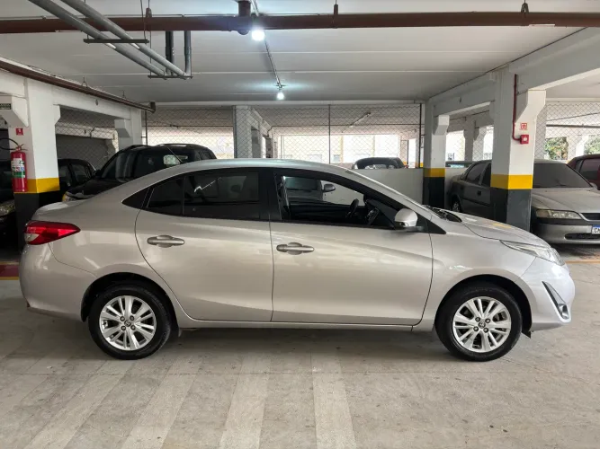 Toyota Yaris XL Sedan 1.5 Flex 16V 4P Mec. 2019