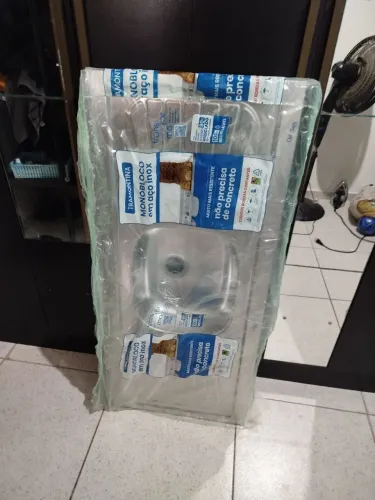 Vendo pia inox Tramontina nova nunca usada