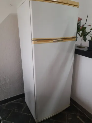 Geladeira CCE430 litros Frosfree
