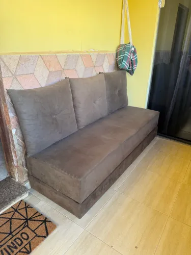 Sofá 3 lugares Marrom