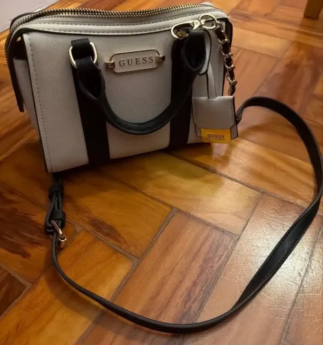 Bolsa Guess Original Off White e Preta Excelente Estado