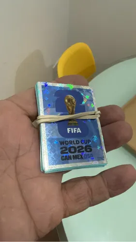 Quer completar seu álbum de figurinhas da copa ?