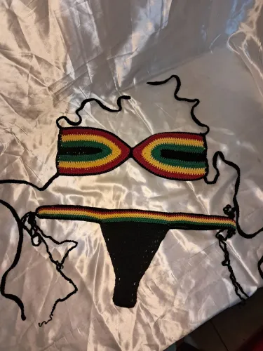 Biquíni de crochê reggae feito a mão nunca usado