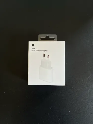 Fonte Apple 20W USB-C - Nova Lacrada