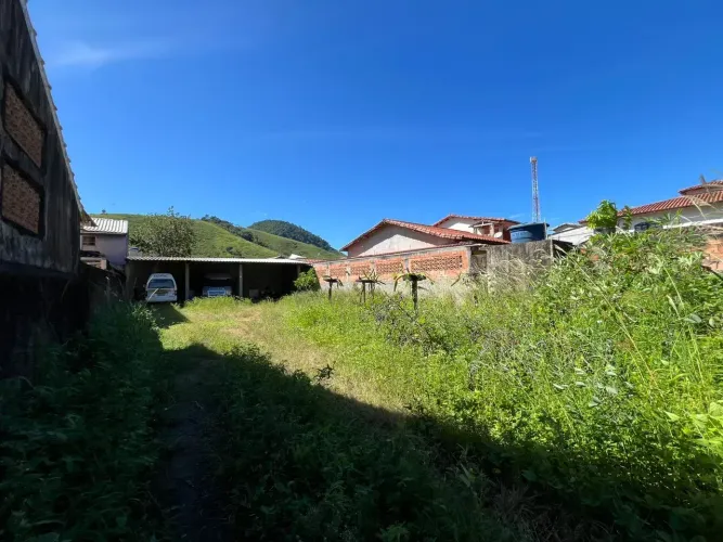 Terreno com 360m² à Venda em Córrego do Ouro