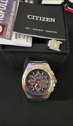 Relógio Citizen Skyhawk Promaster JY-8120 Eco-Drive