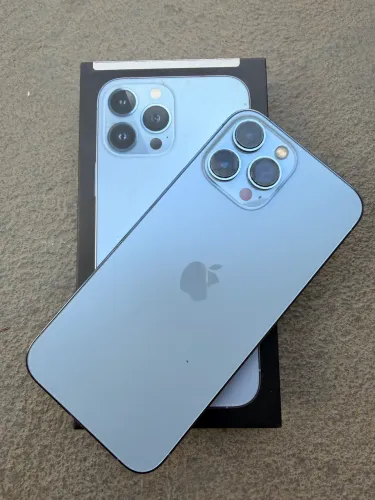 iPhone 13 Pro Max 128GB Azul + Caixa, Cabo e 8 Capinhas