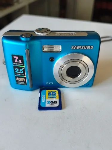 Camera fotográfica digital Samsung S73